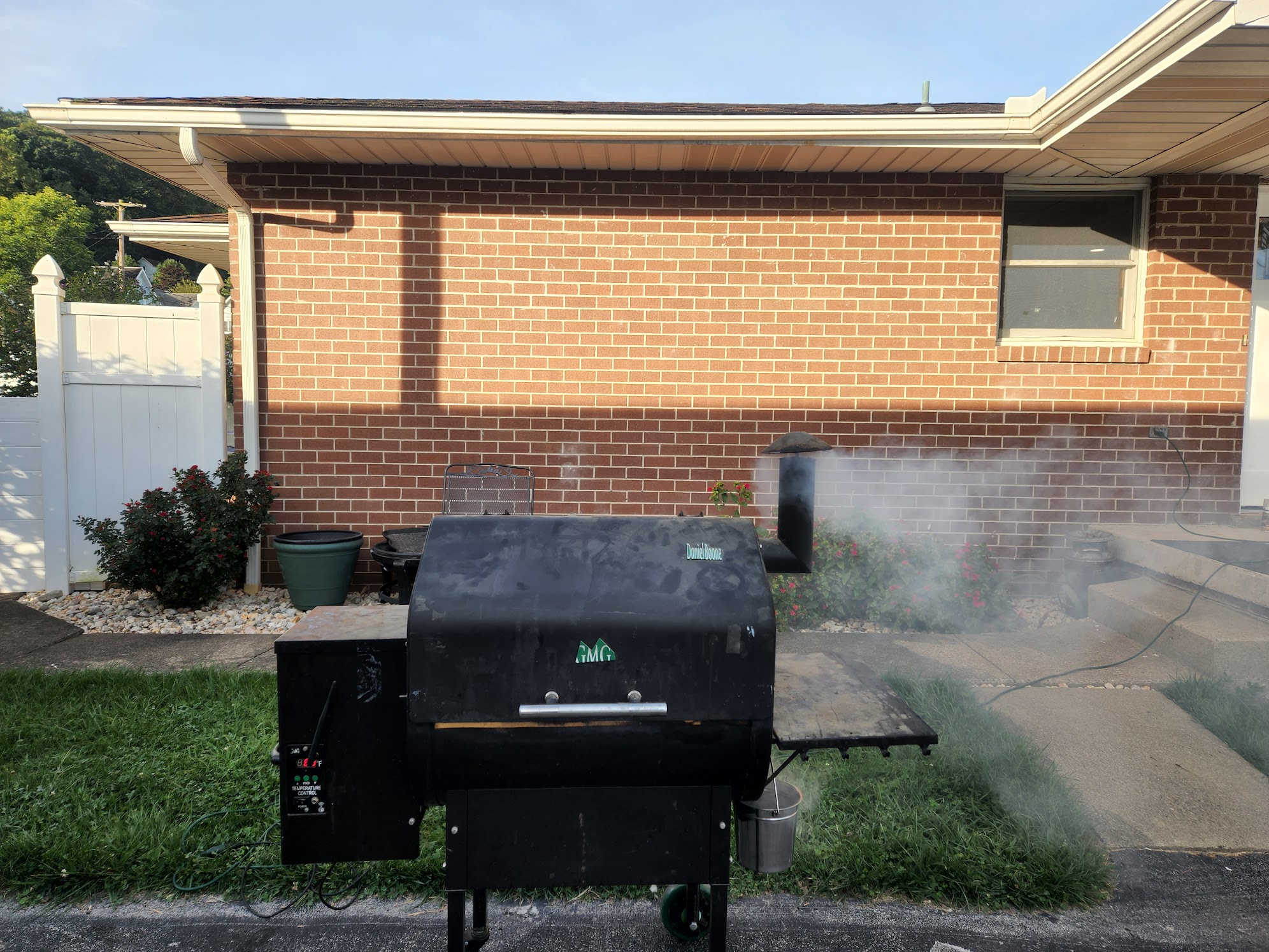 My beat up old Green Mountain Grills Daniel Boone pellet smoker